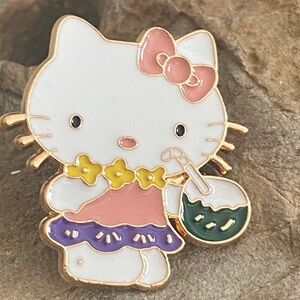 5/$10❤️❤️❤️NEW Hello Kitty Enamel Pin